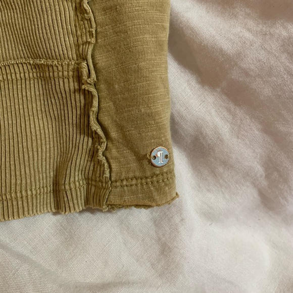 Anthropologie Tshirt - Picture 2 of 4